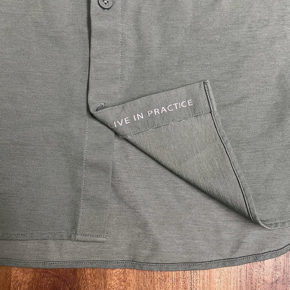 Lululemon Commission Long Sleeve Enzyme Green Wash Button Shirt Mens Sz M - Picture 2 of 7